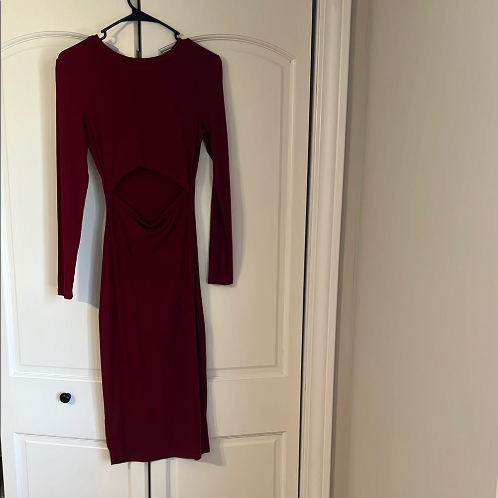 Elegant Burgundy Long Sleeve Dress